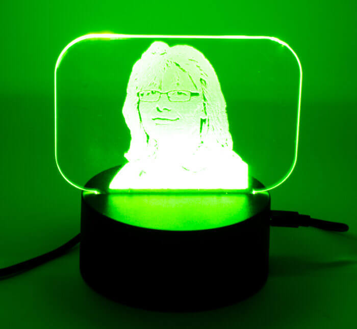 Fotolampe aus Acryl mit grüner LED Beleuchtung