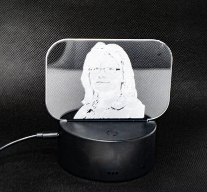 Lasergraviertes Acrylbild auf schwarzem LED Sockel